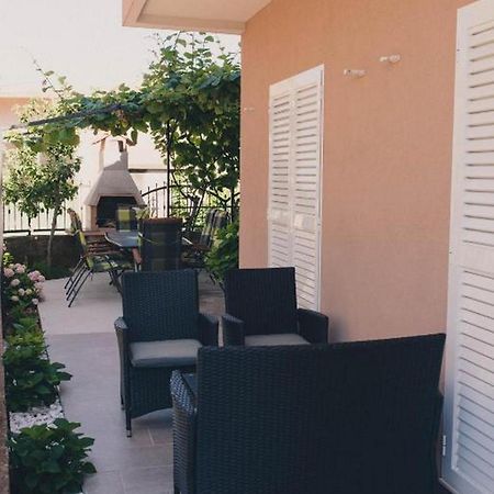Apartments Sunny Garden Brodarica  Ruang foto