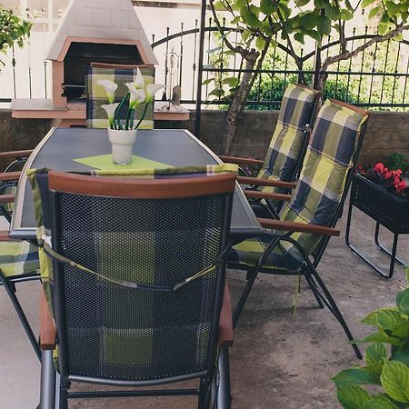Apartments Sunny Garden Brodarica  Bagian luar foto