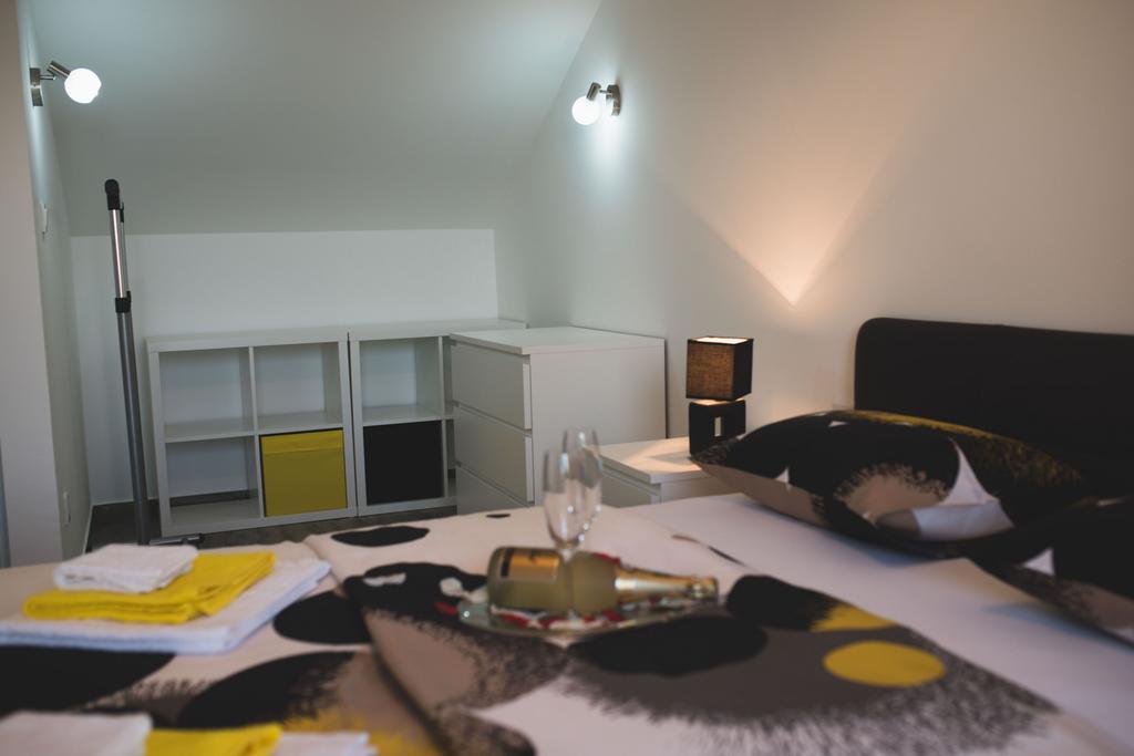 Apartments Sunny Garden Brodarica  Bagian luar foto