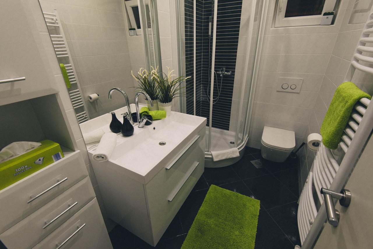 Apartments Sunny Garden Brodarica  Bagian luar foto