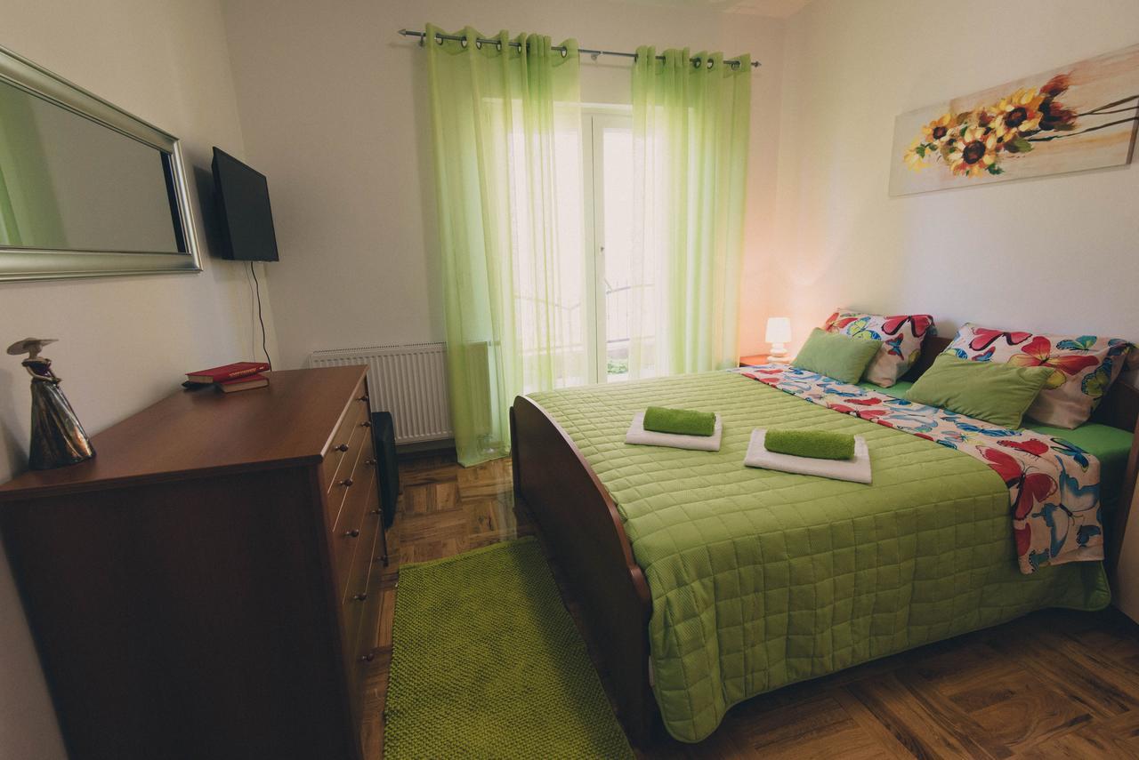 Apartments Sunny Garden Brodarica  Bagian luar foto